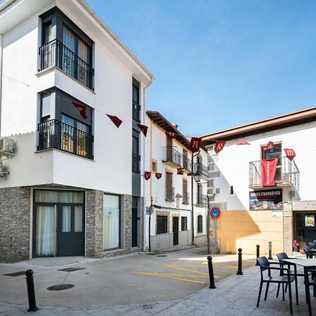 Apartamentos La Plazuela Баньос-де-Монтемайор Екстер'єр фото