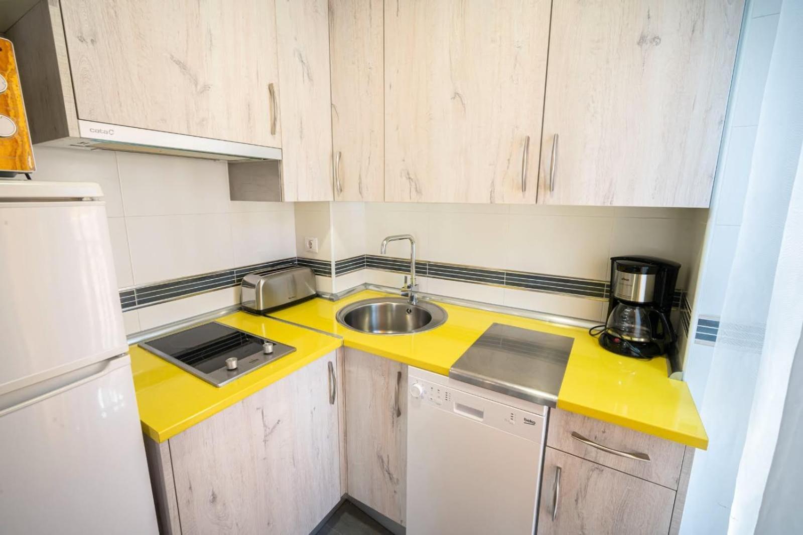 Apartamentos La Plazuela Баньос-де-Монтемайор Екстер'єр фото